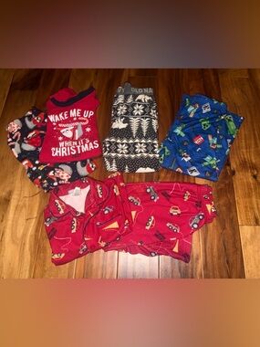 Boys pajama bundle  
size 6